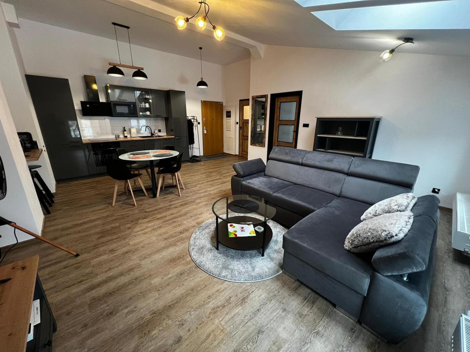 Mye Apartments - Kamienica Sienkiewicza Лодзь Екстер'єр фото